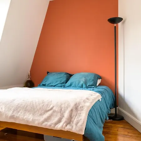 Newly Renovated In Trocadero Apartment Paris
